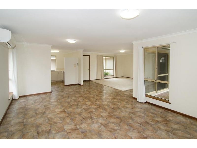 B/9 Raven Place, West Busselton WA 6280