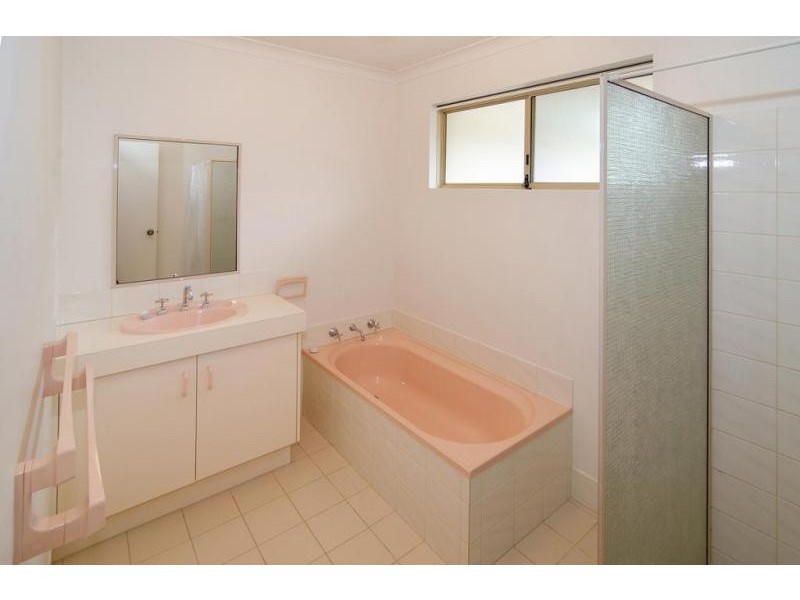 B/9 Raven Place, West Busselton WA 6280