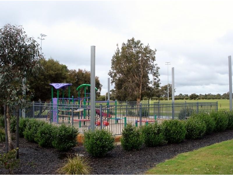 142 Dunsborough Lakes Drive, Dunsborough WA 6281