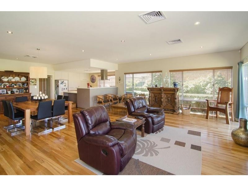 13 Hawker Approach, Yalyalup WA 6280