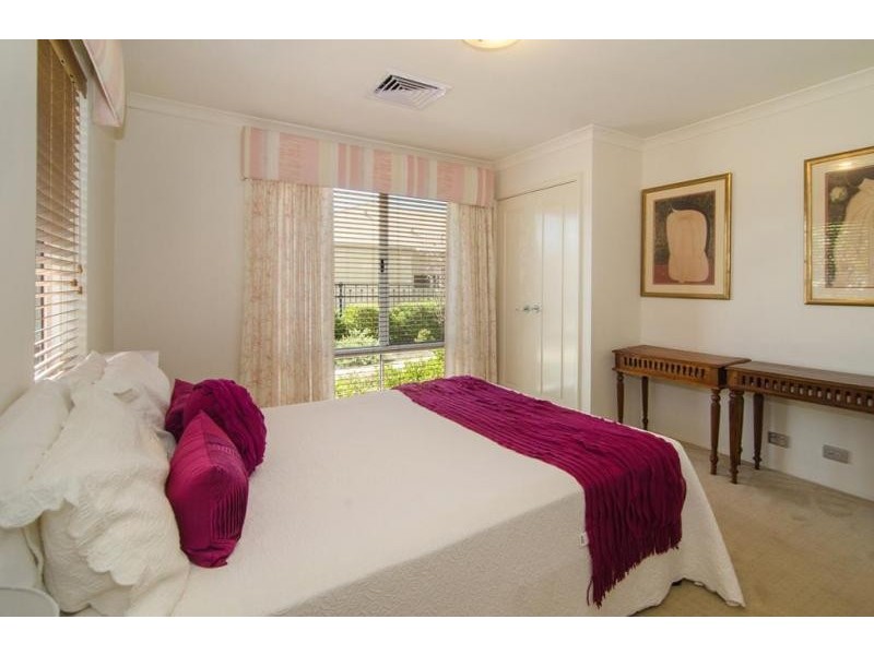 13 Hawker Approach, Yalyalup WA 6280