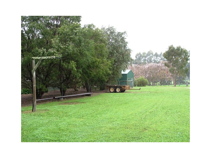 1422 Osmington Road, Osmington WA 6285