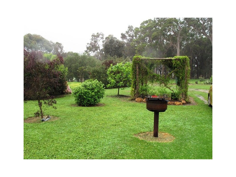 1422 Osmington Road, Osmington WA 6285