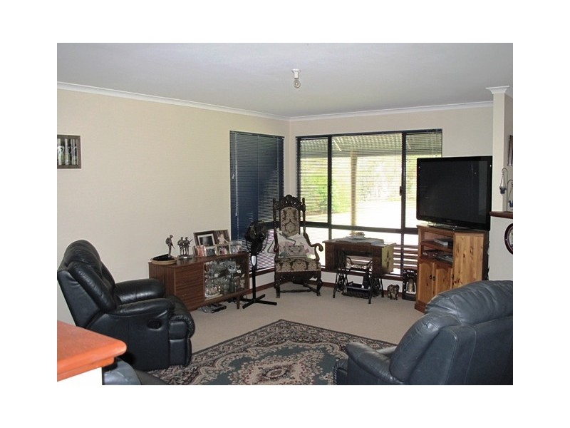 1422 Osmington Road, Osmington WA 6285