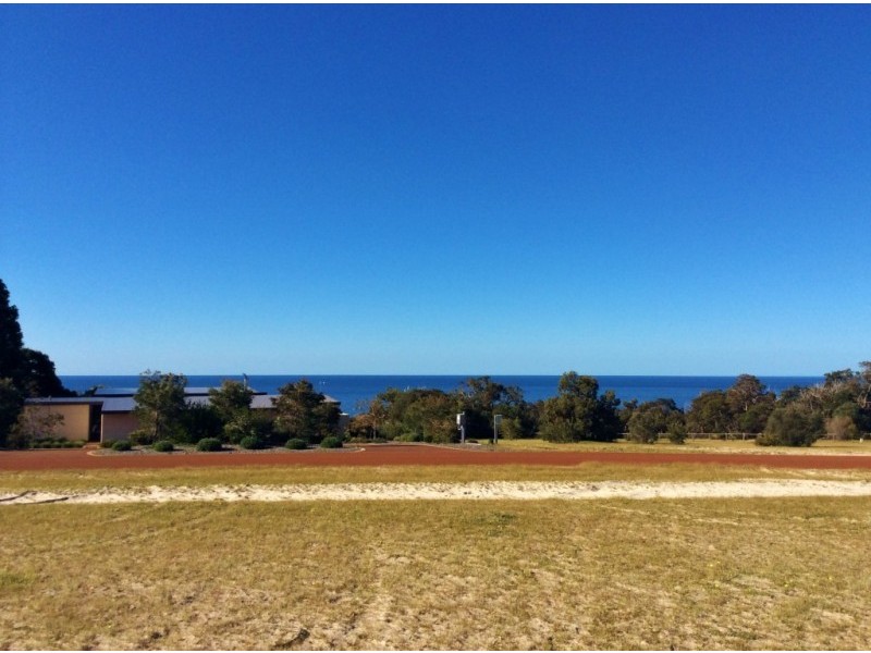 14 Seaview Rise, Eagle Bay WA 6281