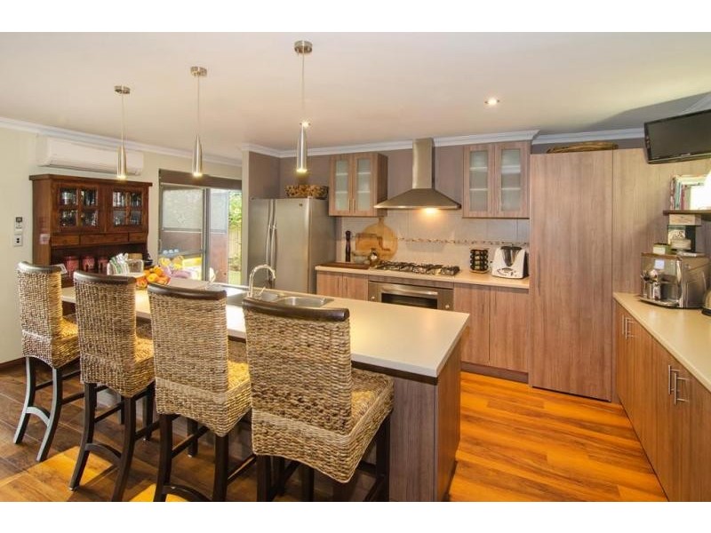 30 Provincia Parade, Yalyalup WA 6280