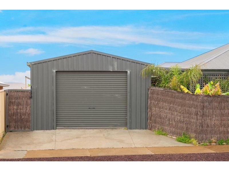 30 Provincia Parade, Yalyalup WA 6280