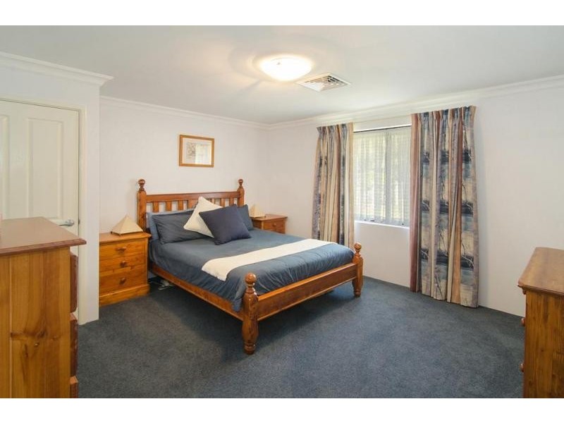 14 Angus Close, Bovell WA 6280