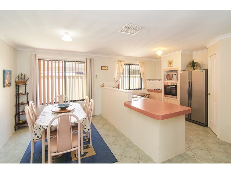 4 Honeyeater Crescent, Geographe WA 6280