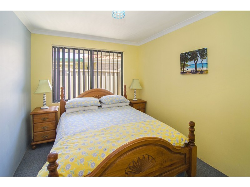 4 Honeyeater Crescent, Geographe WA 6280