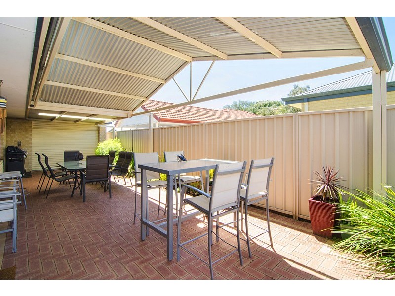 4 Honeyeater Crescent, Geographe WA 6280