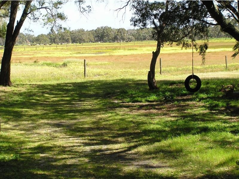 730 Capel Tutunup Road, Tutunup WA 6280