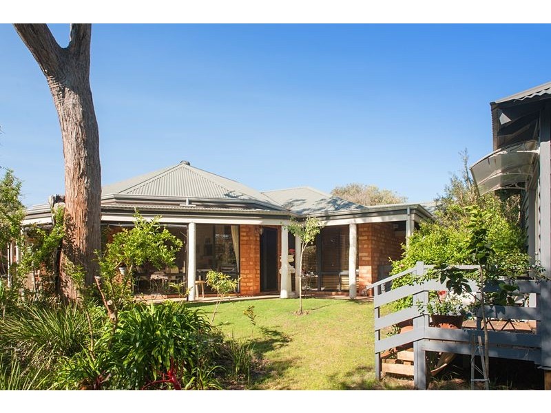 1 Hansen Street, Dunsborough WA 6281
