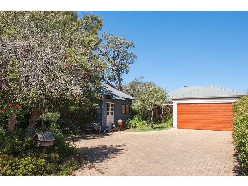 1 Hansen Street, Dunsborough WA 6281