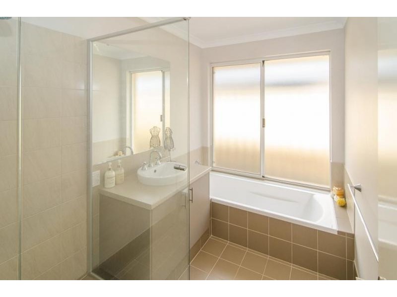 20 Mistral Bend, Yalyalup WA 6280