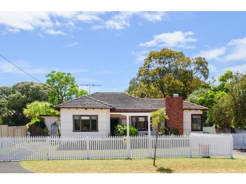 85 Fairbairn Road, Busselton WA 6280