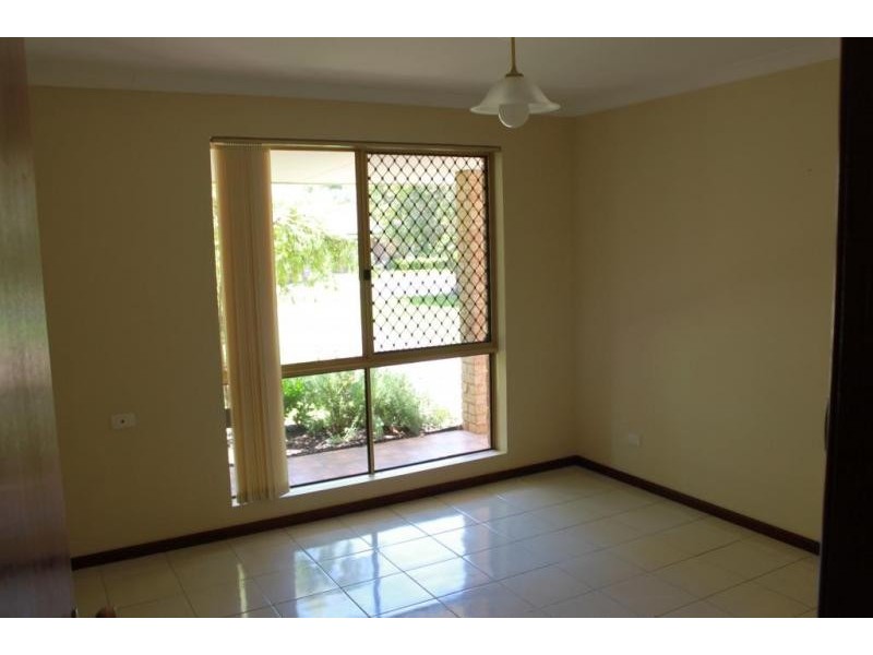 6 Orchid Court, Geographe WA 6280