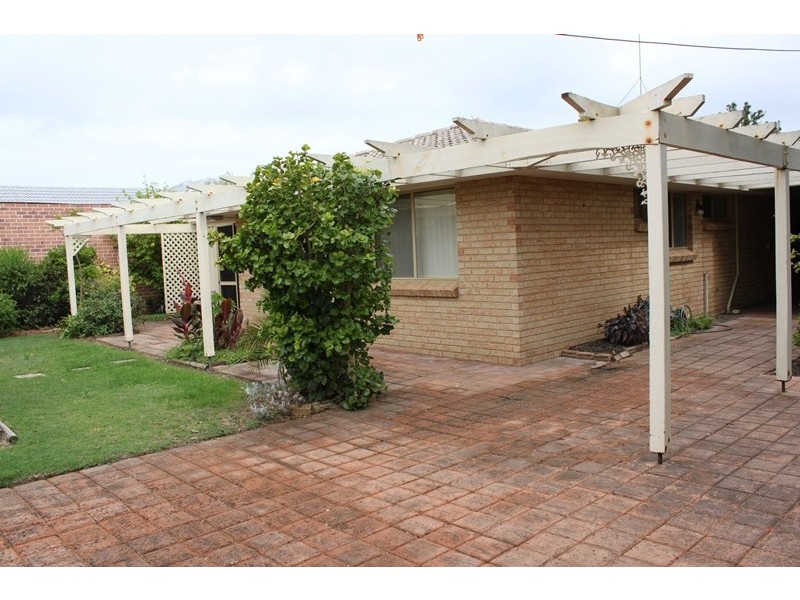 6 Orchid Court, Geographe WA 6280