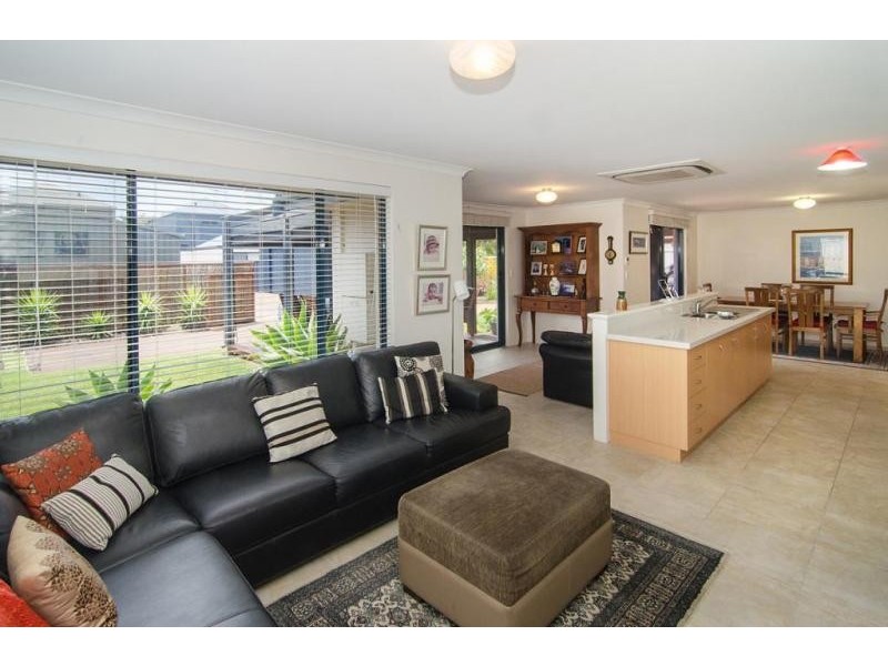 2/48 Dorset Street, West Busselton WA 6280