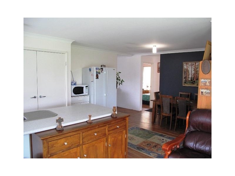 11 Dibbler Street, Margaret River WA 6285