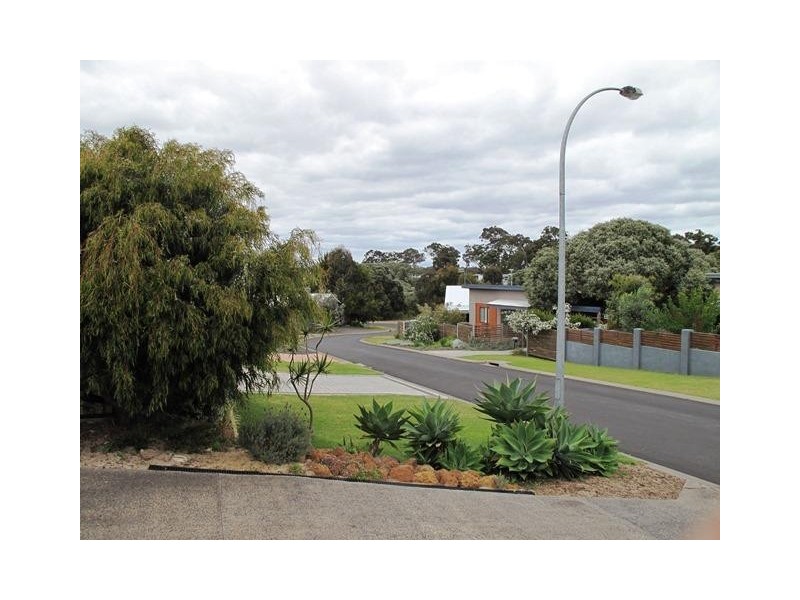 11 Dibbler Street, Margaret River WA 6285