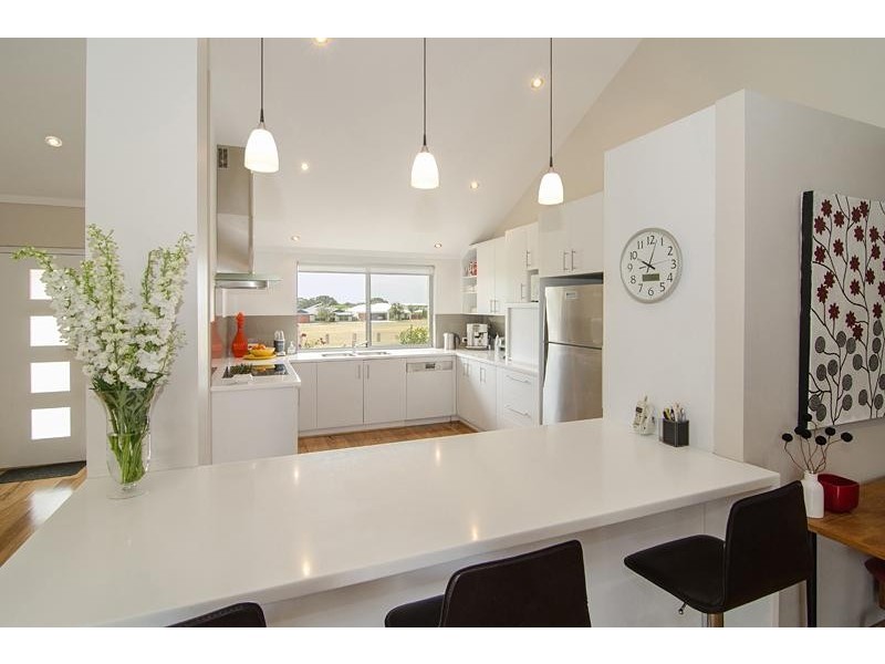 27 Amiro Street, Dunsborough WA 6281