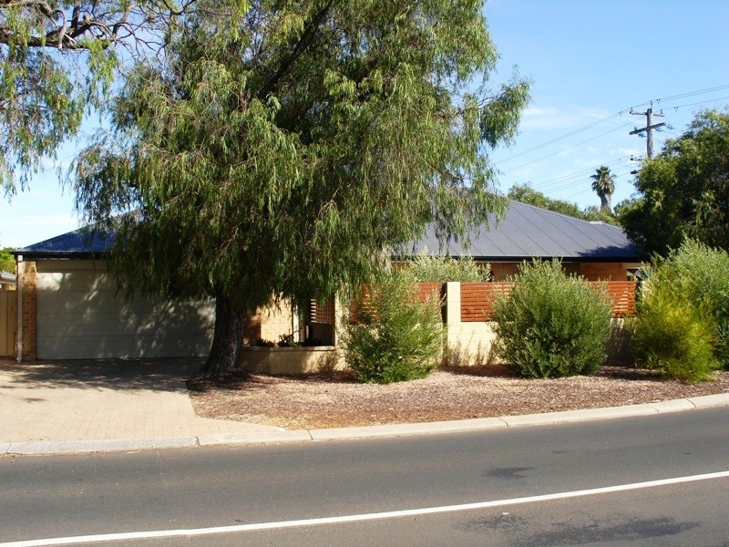 2 Bay View Street, West Busselton WA 6280