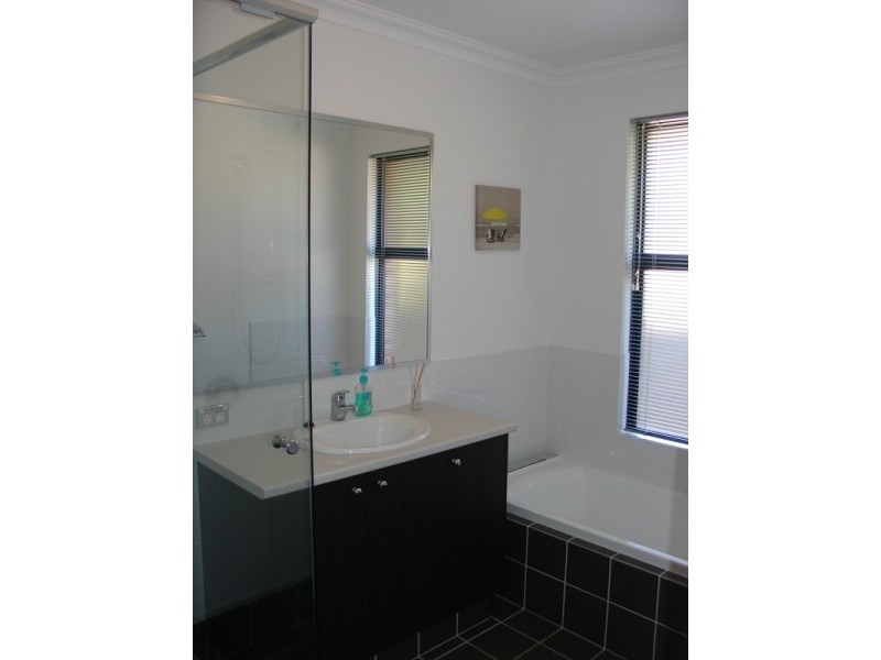 2 Bay View Street, West Busselton WA 6280