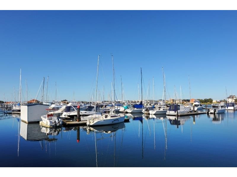4 Lanyard Boulevard, Geographe WA 6280
