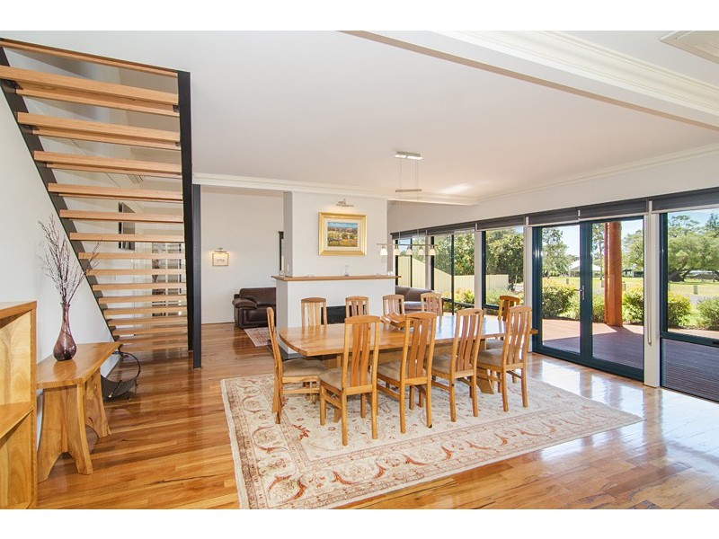25 Amiro Street, Dunsborough WA 6281