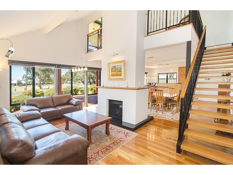 25 Amiro Street, Dunsborough WA 6281