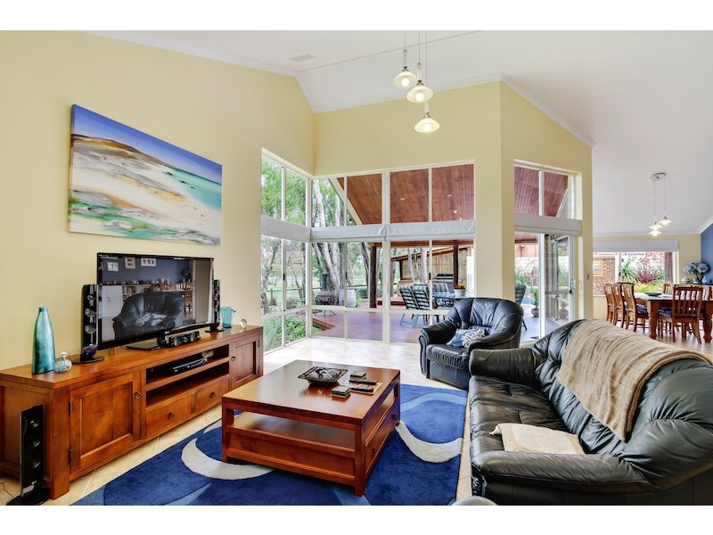 9 Lincoln Street, Abbey WA 6280