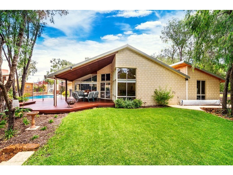 9 Lincoln Street, Abbey WA 6280