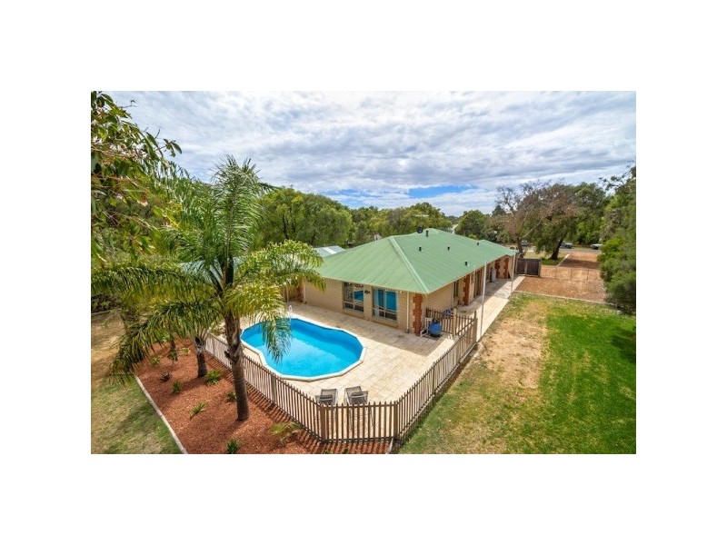 46 Kalgaritch Avenue, West Busselton WA 6280