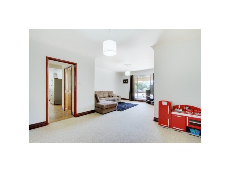 46 Kalgaritch Avenue, West Busselton WA 6280