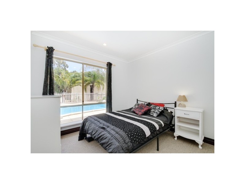 46 Kalgaritch Avenue, West Busselton WA 6280