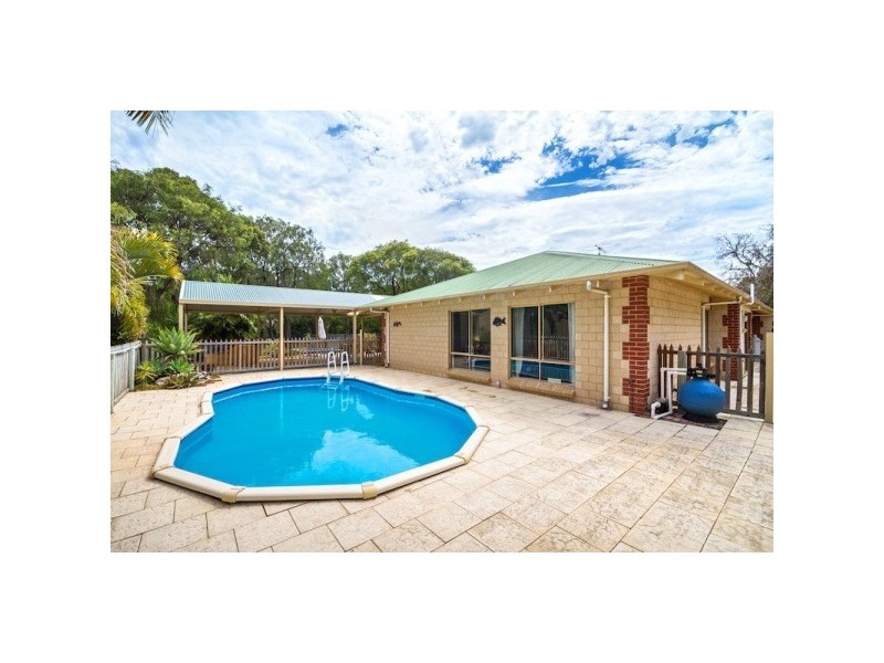 46 Kalgaritch Avenue, West Busselton WA 6280