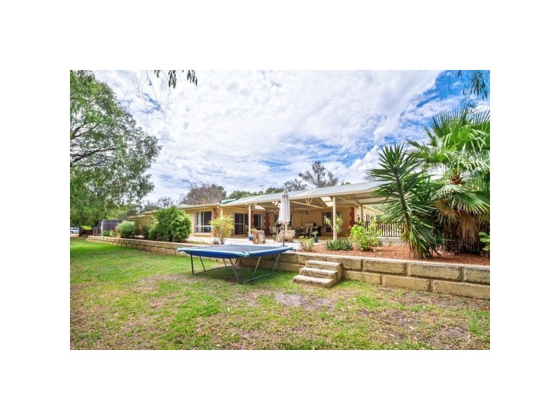 46 Kalgaritch Avenue, West Busselton WA 6280