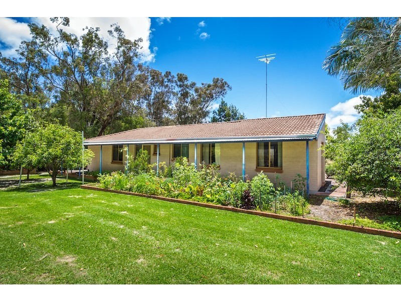 69 Cookworthy Road, Broadwater WA 6280