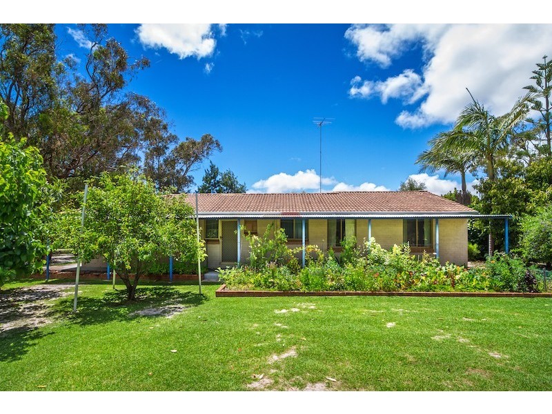 69 Cookworthy Road, Broadwater WA 6280