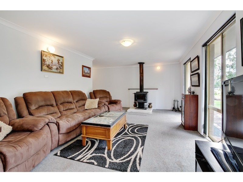 69 Cookworthy Road, Broadwater WA 6280