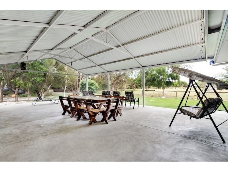 69 Cookworthy Road, Broadwater WA 6280