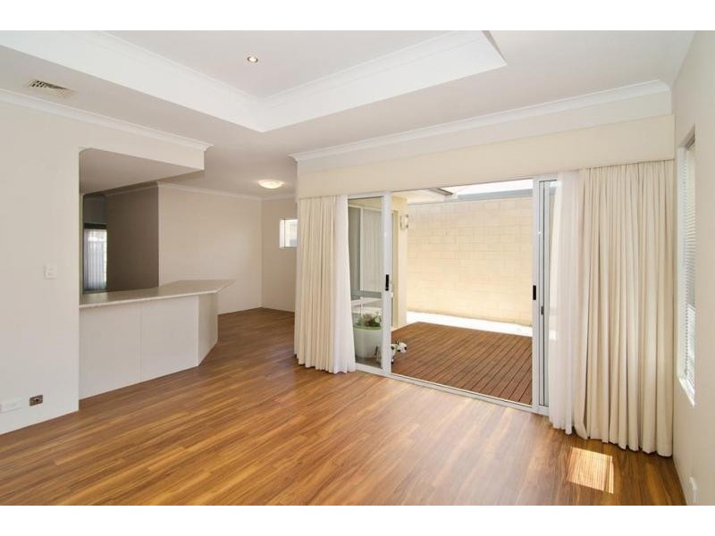 1/68 Carey Street, Busselton WA 6280