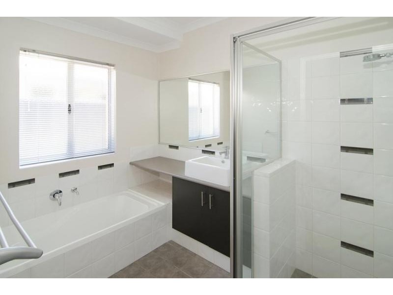 1/68 Carey Street, Busselton WA 6280