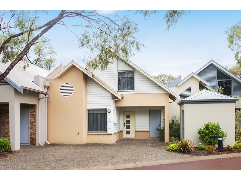 30/12 Little Colin Street, Broadwater WA 6280