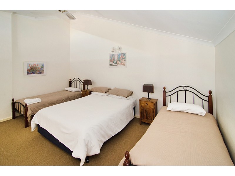 16/12 Little Colin Street, Broadwater WA 6280