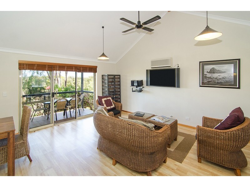 24/12 Dunn Bay Road, Dunsborough WA 6281