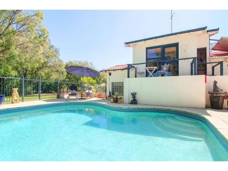 20 Manson Street, West Busselton WA 6280