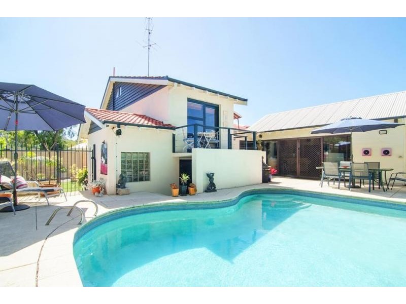 20 Manson Street, West Busselton WA 6280