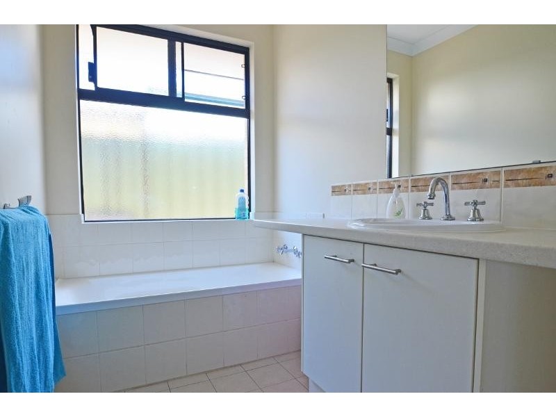 21 Harvester Promenade, Vasse WA 6280